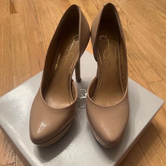 Jessica Simpson Nude Patent Leather Heels - Picture 3 of 5